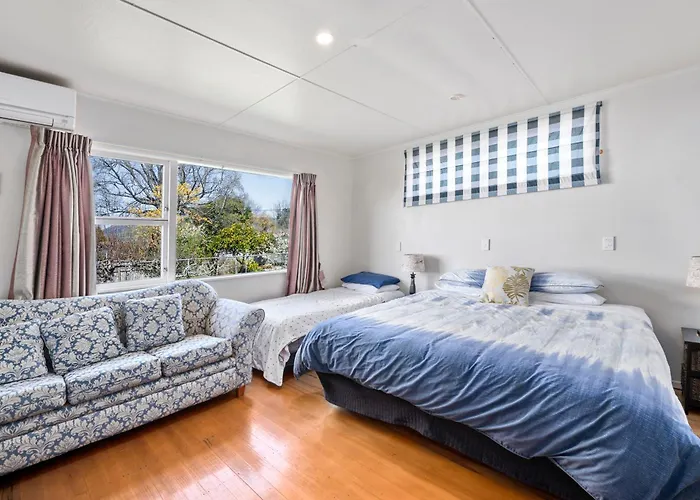 Holiday home Authentic Kiwi By The Rotorua